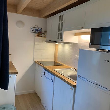 Maisonnette avec piscine intérieure chauffée à 300m de la plage Saint-Georges-d'Oleron Exterior foto